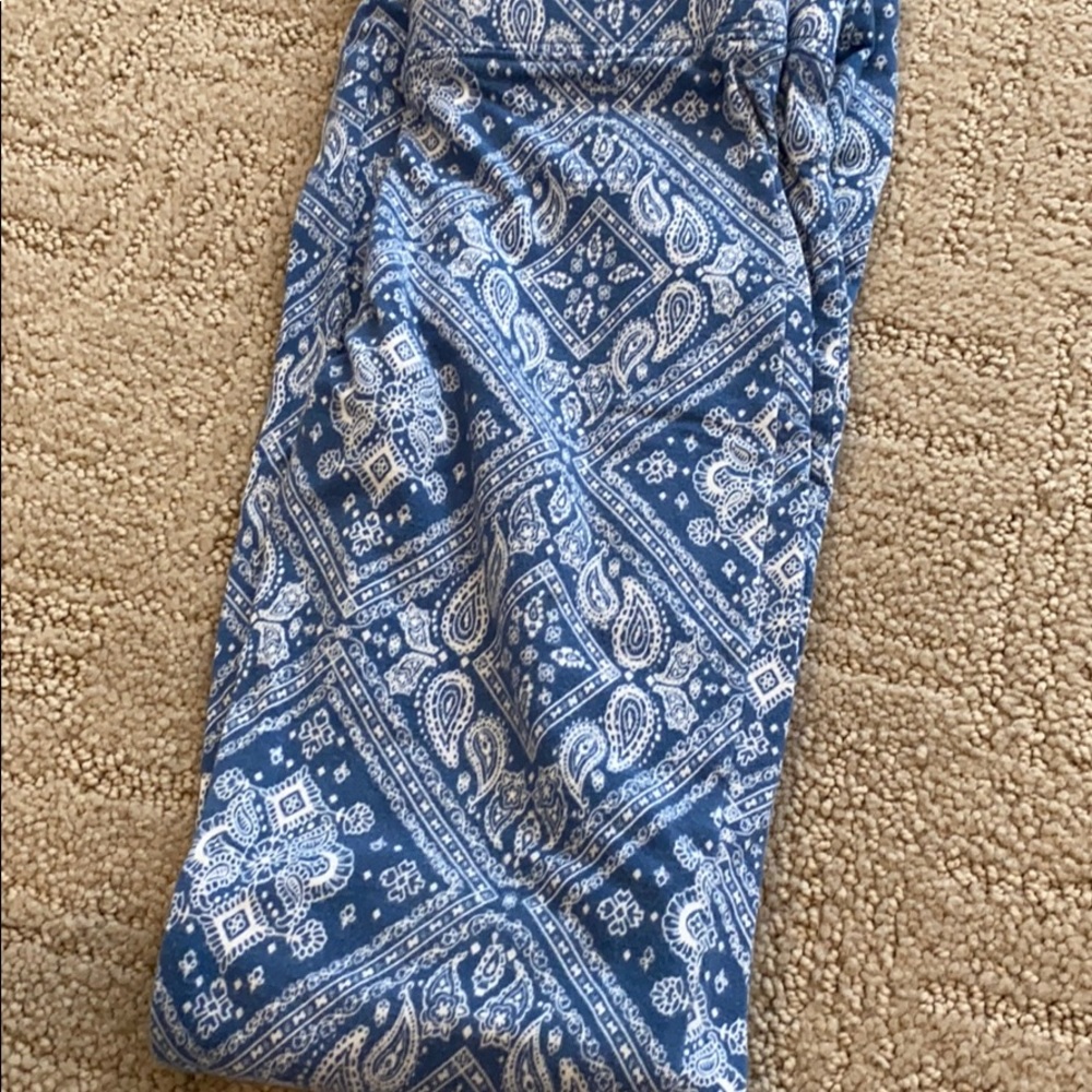 Justice dressy yoga pants for kids.